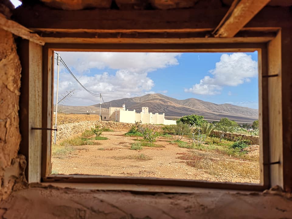 Aussicht aus ein altes Fenster