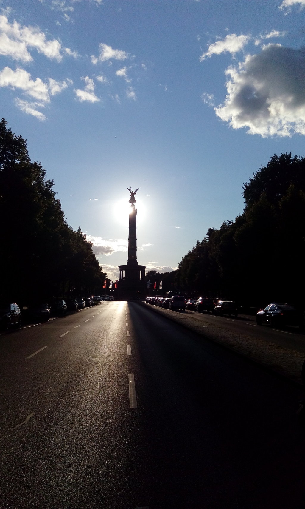 Siegesaule beim Sonnenuntergang